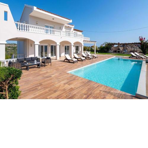 Villa Kamos