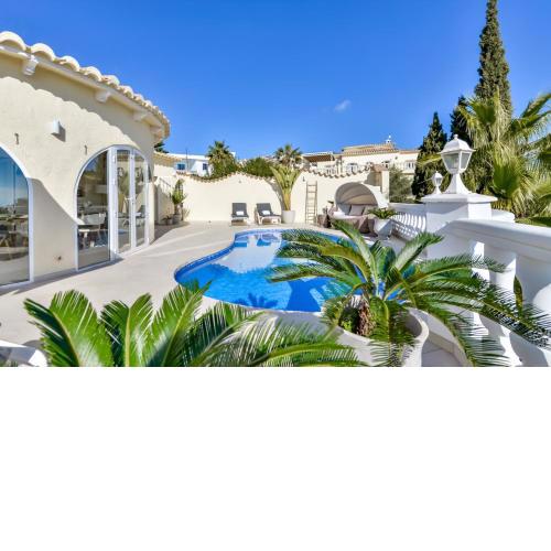Villa Keep Calm by vamdays
