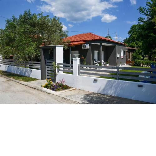 VILLA KOSTAS
