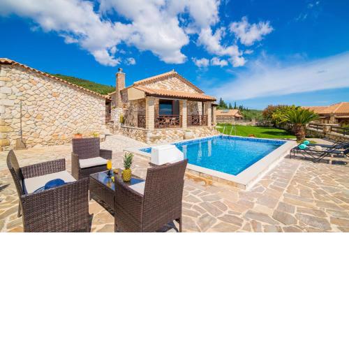 Villa La Isla with Private Pool