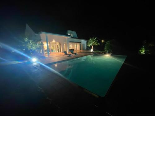 Villa LA PERLA con piscina privada