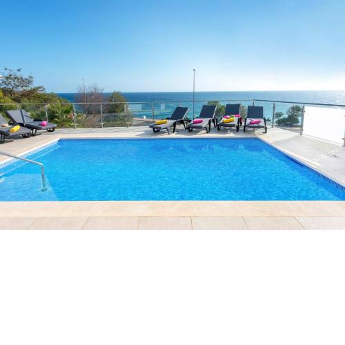Villa Ladera Sol by Villa Plus