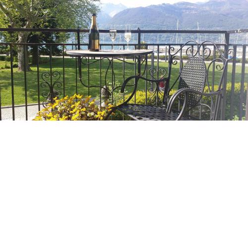 VILLA LAGO