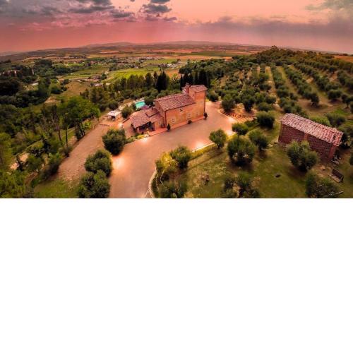 VILLA LARINO Luxury villa in Tuscany with breathtaking view
