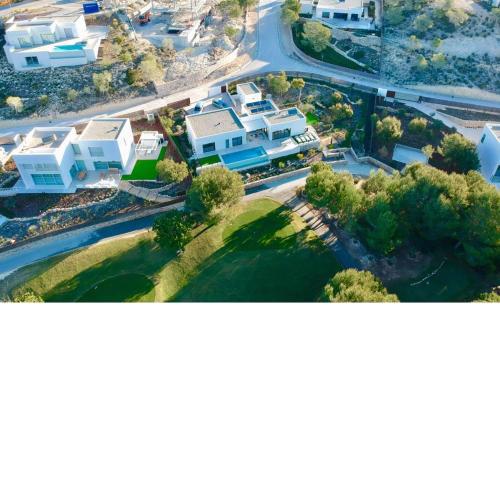 Villa las Colinas Golf Resort