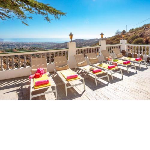 Villa Las Palomas by Villa Plus