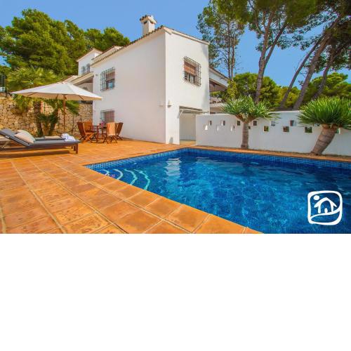 Villa Las Salinas by Abahana Villas