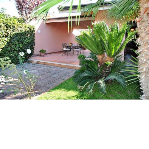 VILLA LENA 100 mt dal mare tra Terracina e Sperlonga