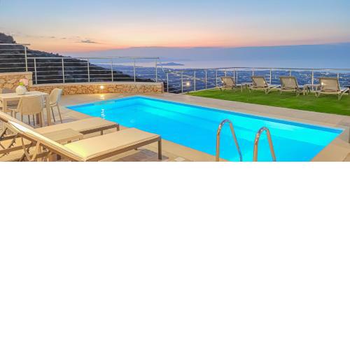 Villa Lia with private ecologic pool and amazing view!