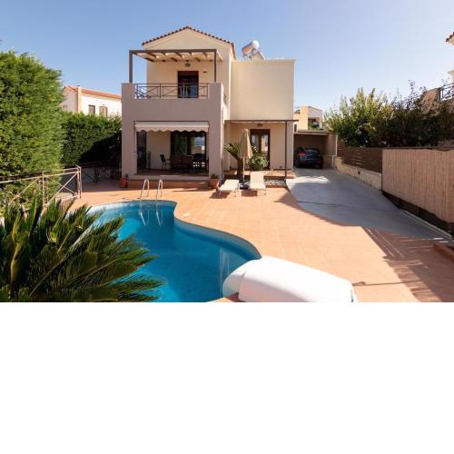 Villa Los Pacos - Spacious 3-bed villa near Rethymno with spectacular sea view