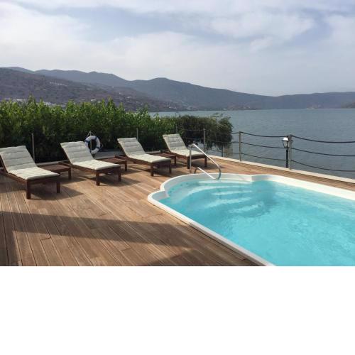 Villa LouLa