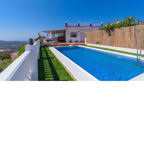 Villa Lucía de Torrox by Ruralidays