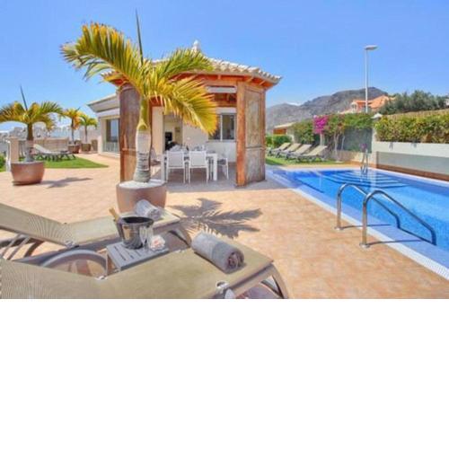 Villa Luxe Happy Holidays & private Pool