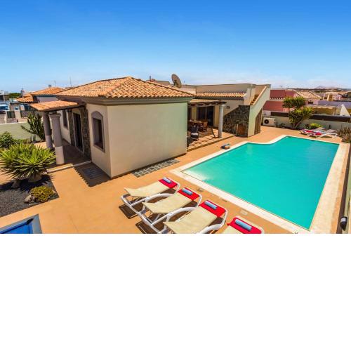 Villa Maca by Villa Plus