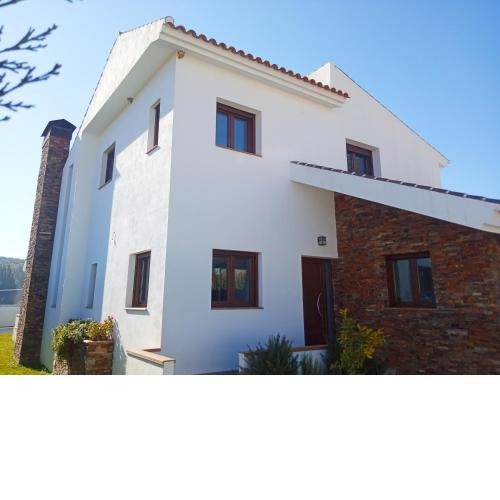 Villa Madodos con piscina privada, jacuzzi, barbacoa y chimenea