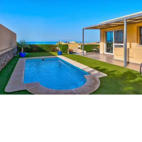 Villa Mandaya By Paramount Holidays