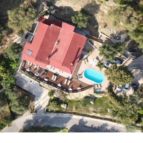 Villa Manolatou