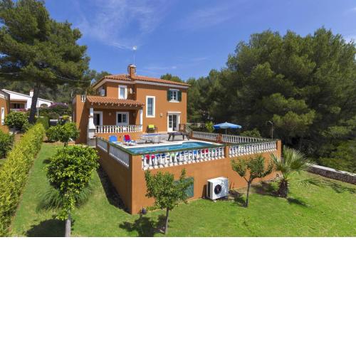 Villa Manuel by Villa Plus