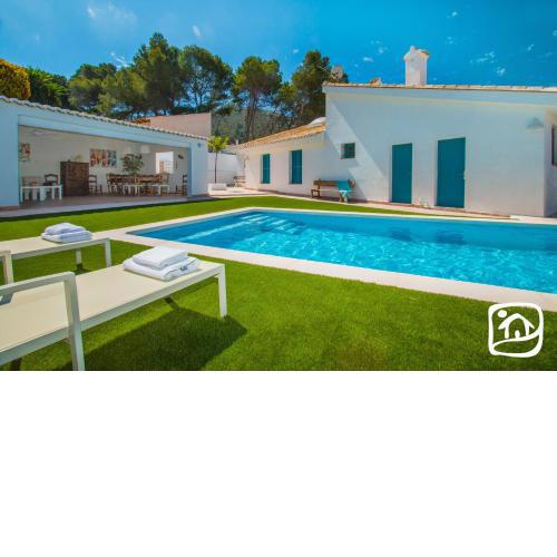 Villa Mar y Cel by Abahana Villas