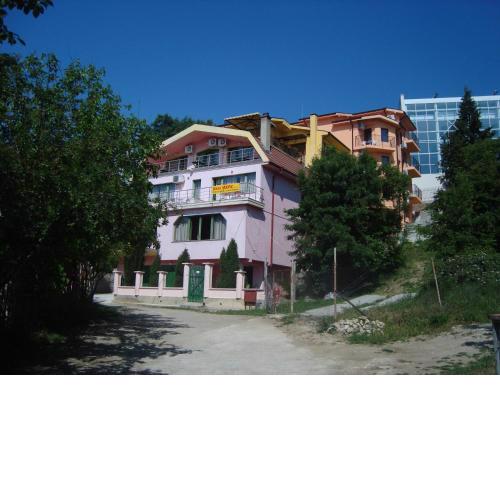 Villa Mari Guest Rooms