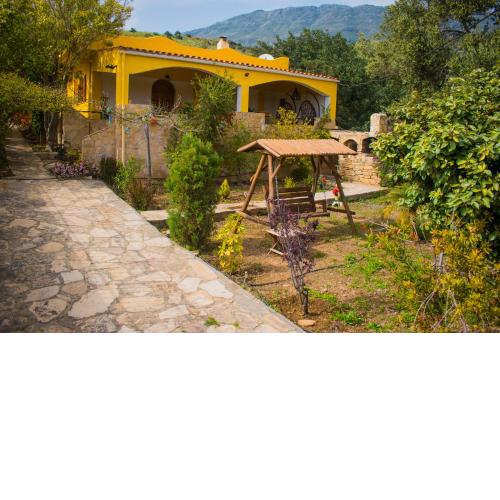 Villa-Maria