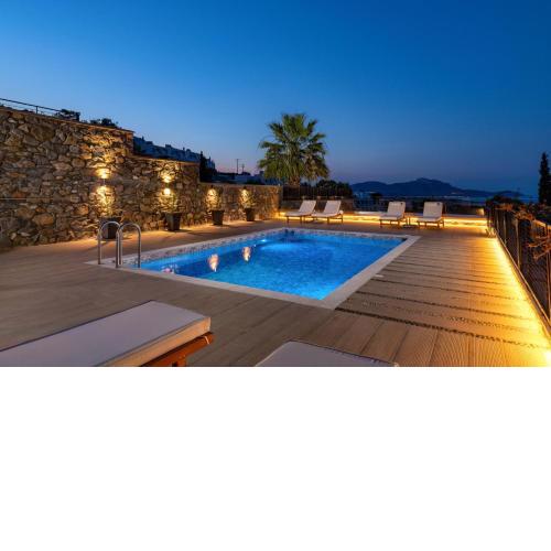 Villa Mariani by Villa Plus