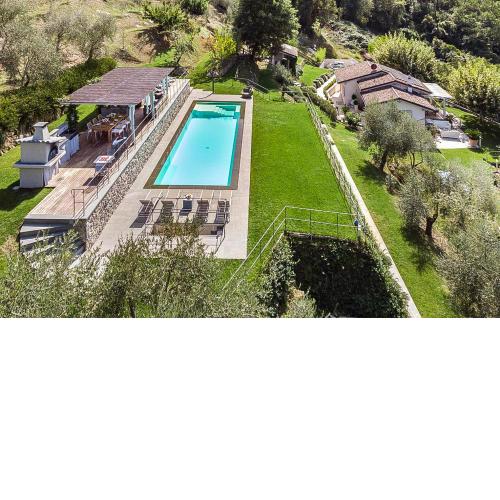 Villa Marignana - Secluded villa with pool and spa on Tuscan hills