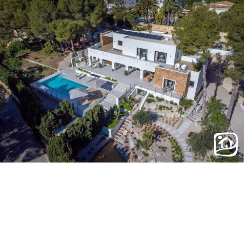Villa Mastella by Abahana Villas