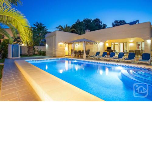 Villa Medina 12 by Abahana Villas