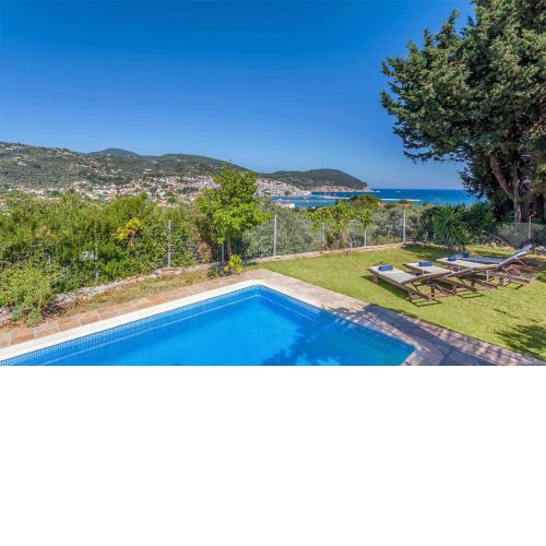 Villa Meropi