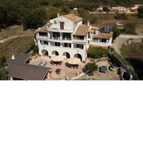 Villa Mike 105