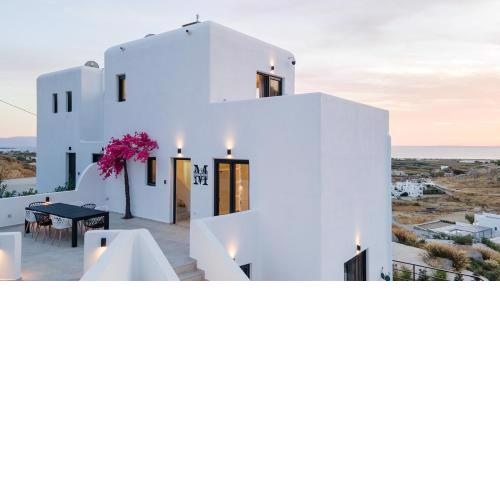Villa Milagro, Mikri Vigla