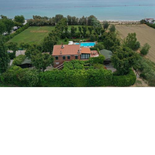 Villa Mirella Beach