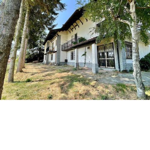 Villa Mirella Guesthouse