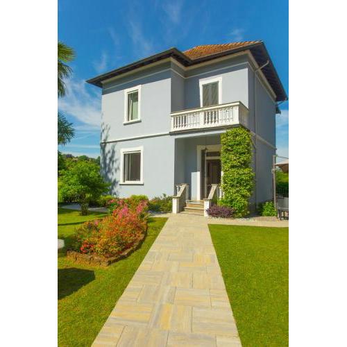 Villa Moiacchina Luxury Home
