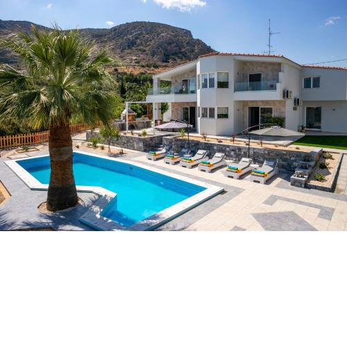 Villa Monroe by Villa Plus
