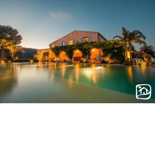 Villa Monserrat by Abahana Villas