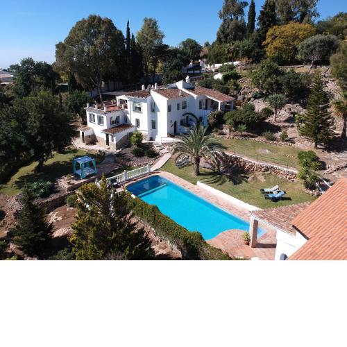 Villa Morera Bed & Breakfast