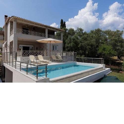 Villa Mythos with Infinity Pool by Konnect