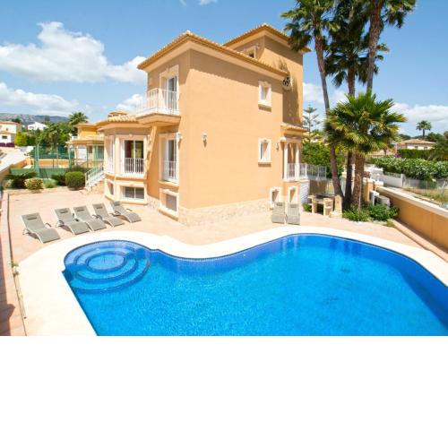 Villa Nadaltenis