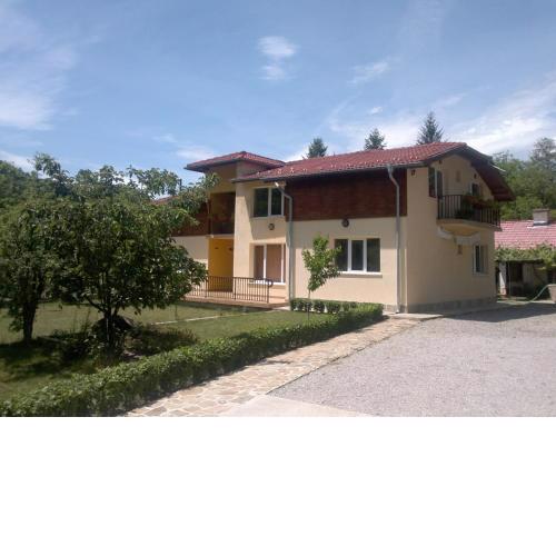 Villa Nanevi