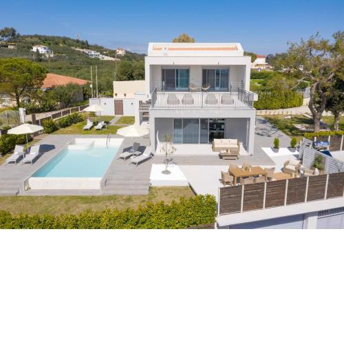 Villa Nick Art