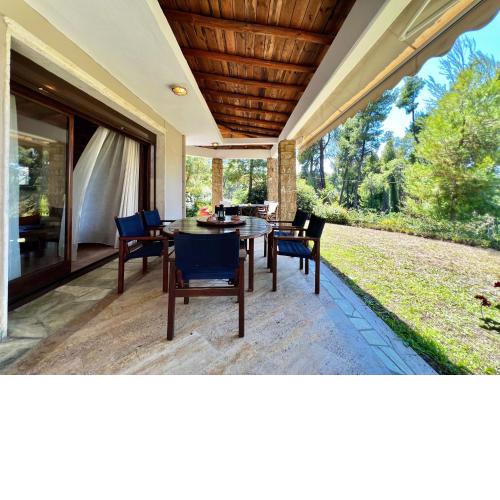 #Villa Niki by halu! Sani Villas