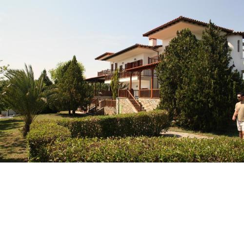 Villa Nikiti