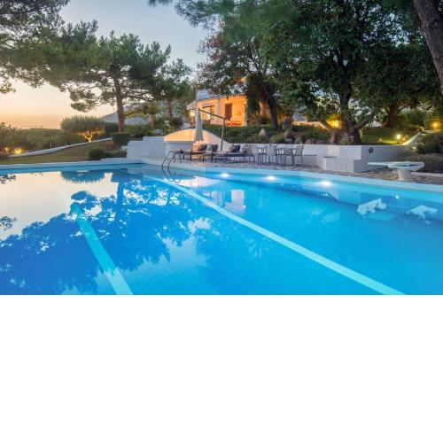 Villa Oasis Lagonisi with garden and large Pool