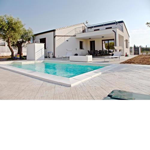 Villa of Wings (by Vacation Service)
