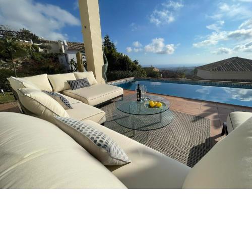 Villa Olga MARBELLA- GOLDEN MILE -Breathtaking SEA VIEW- PRIVATE POOL