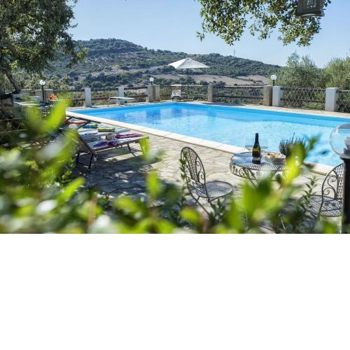 Villa Olive tree, immersa nella natura per relax e quiete