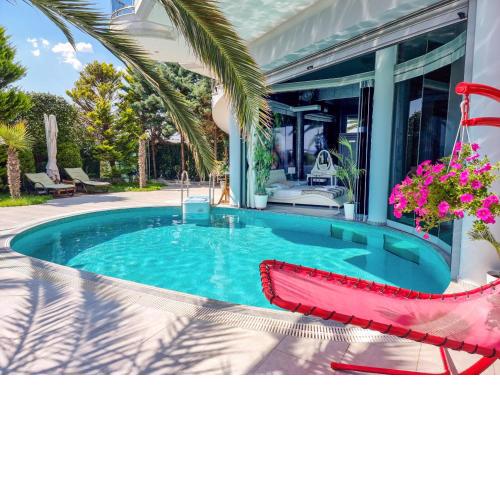 Villa OLYMPUS on the Beach