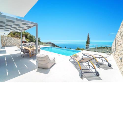 Villa Owls Secret by Villa Plus